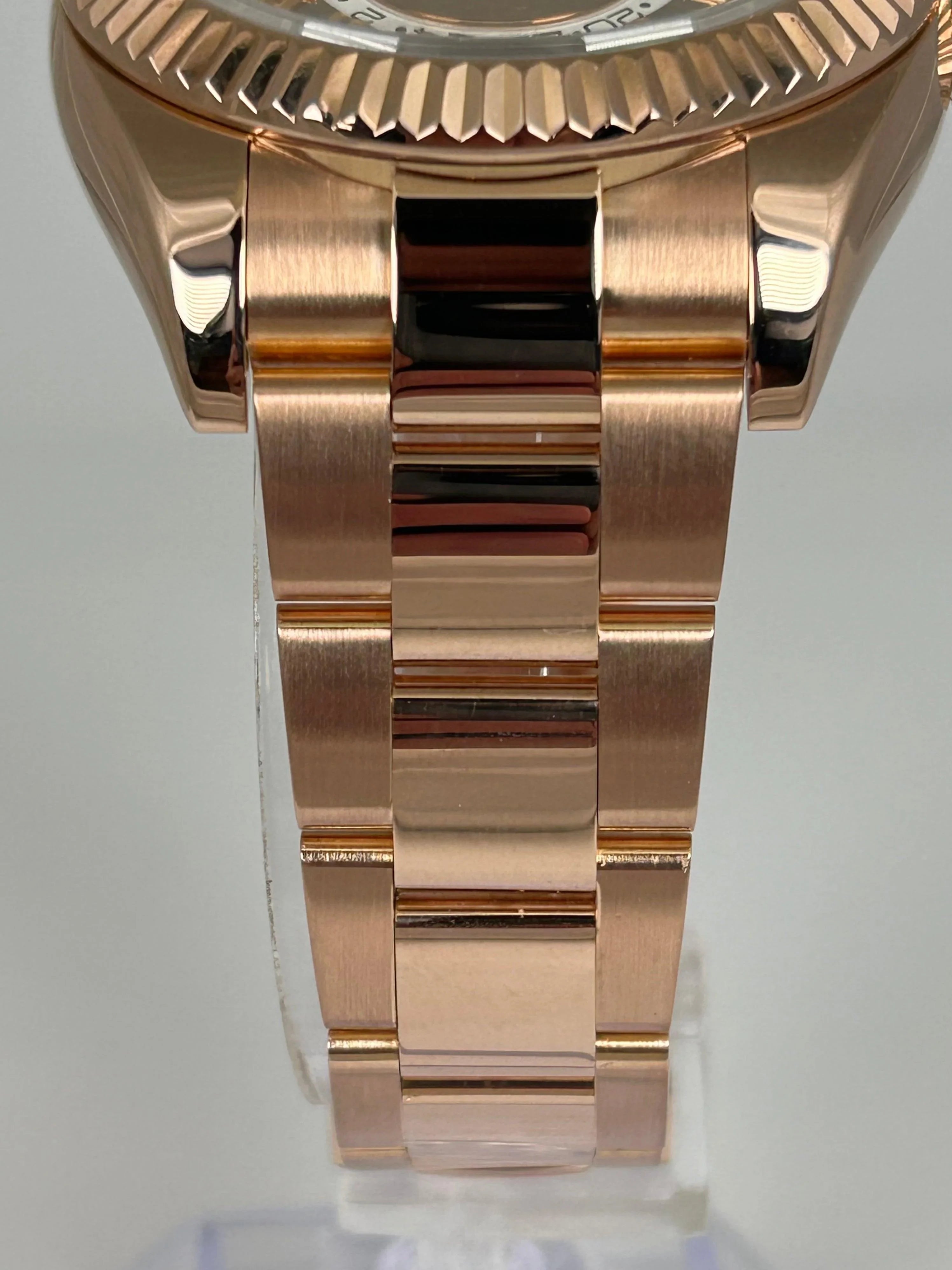 ROLEX SKY-DWELLER SUNDUST ROSE GOLD 326935