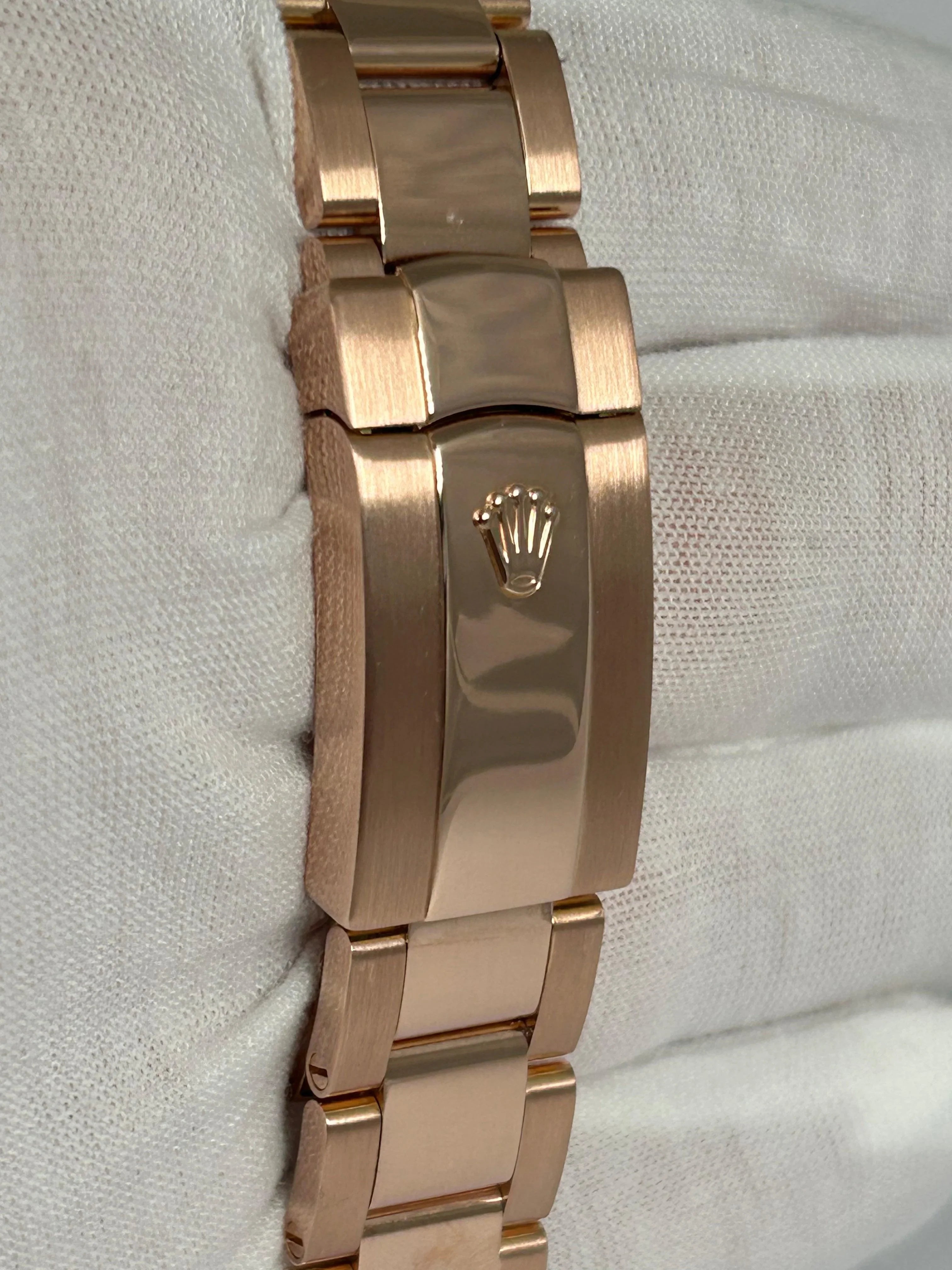 ROLEX SKY-DWELLER SUNDUST ROSE GOLD 326935