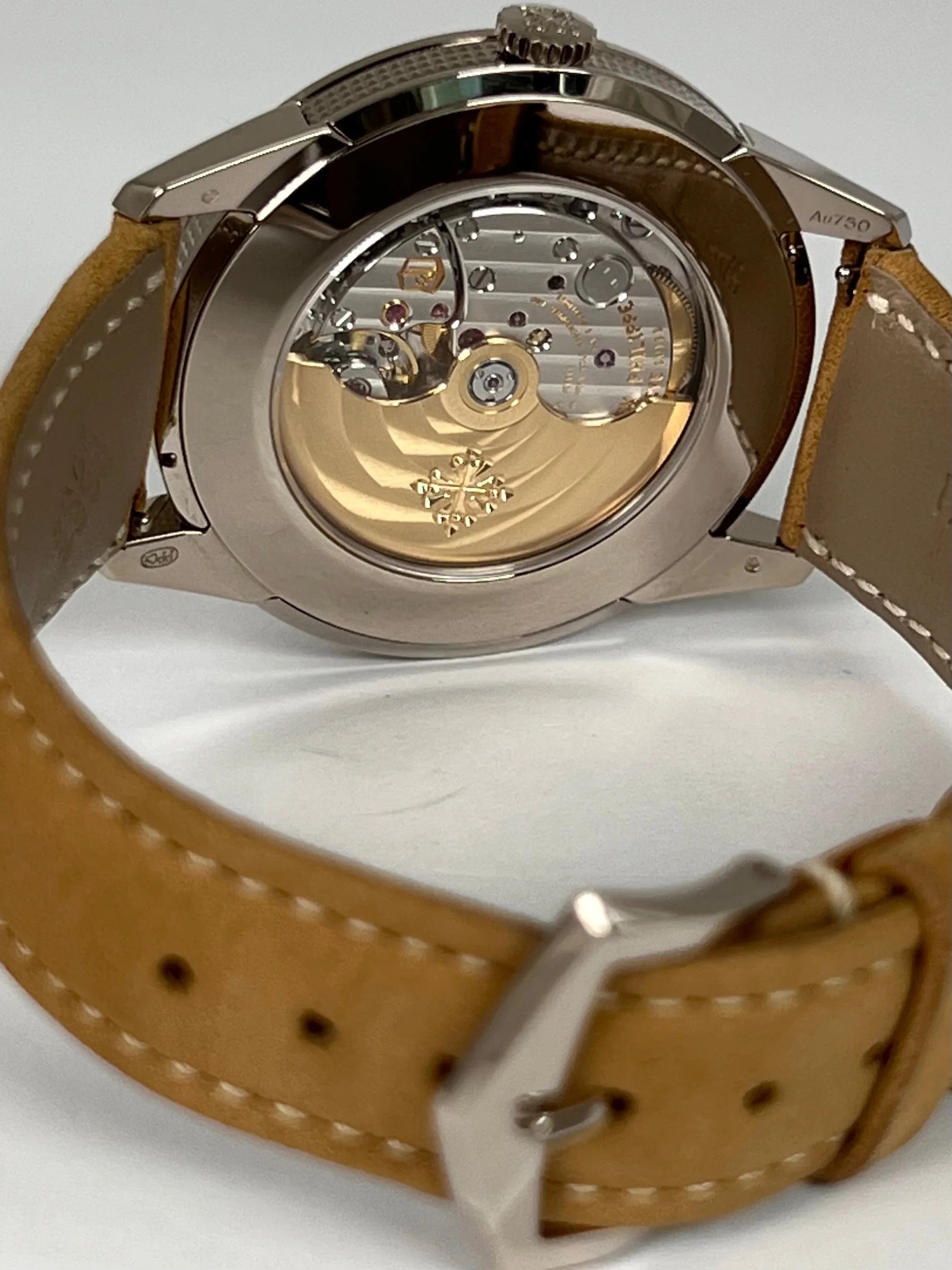 PATEK PHILIPPE CALATRAVA TEXTURED GRAY DIAL 5226G