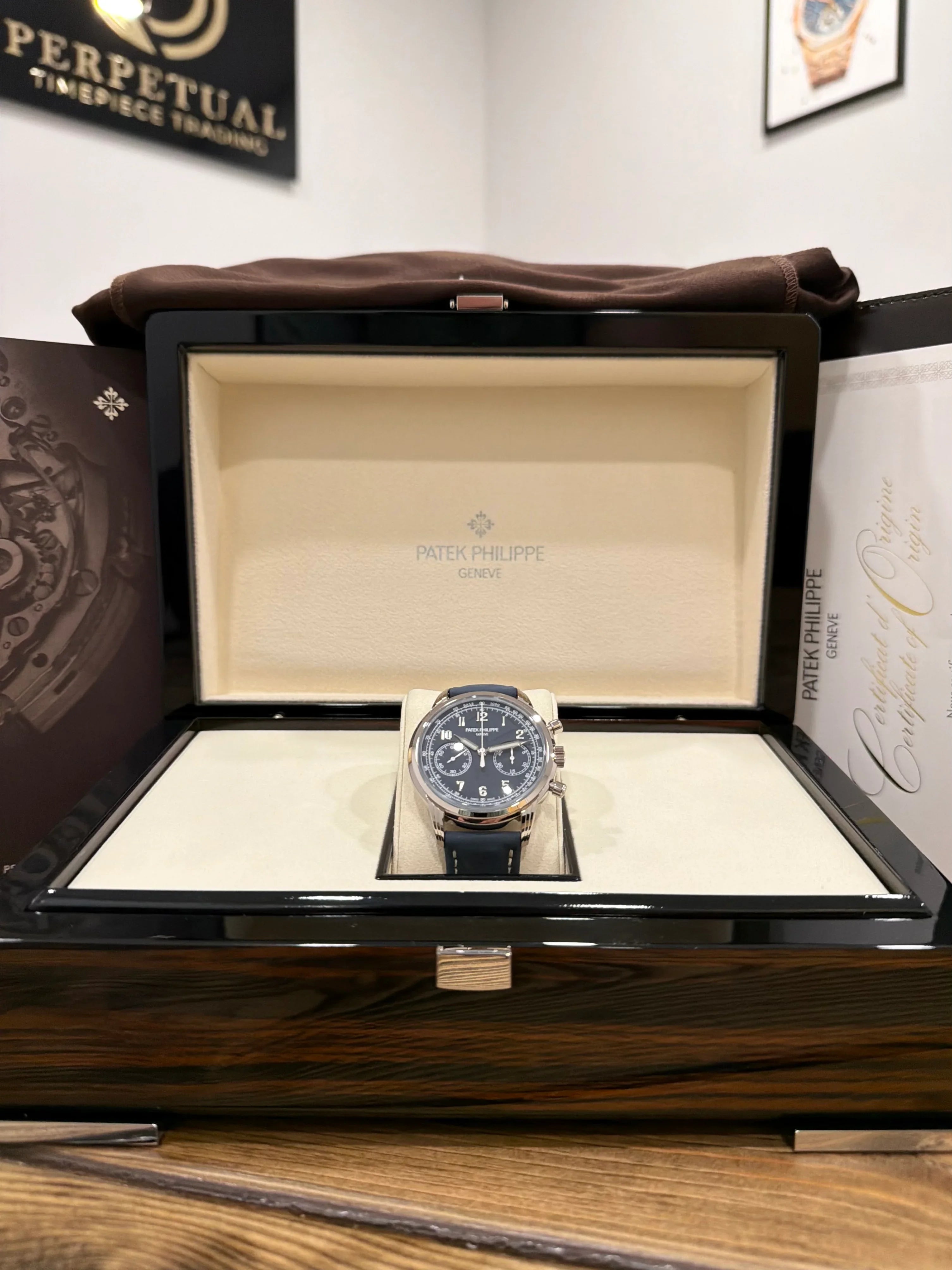 PATEK PHILIPPE CHRONOGRAPH BLUE 5172G
