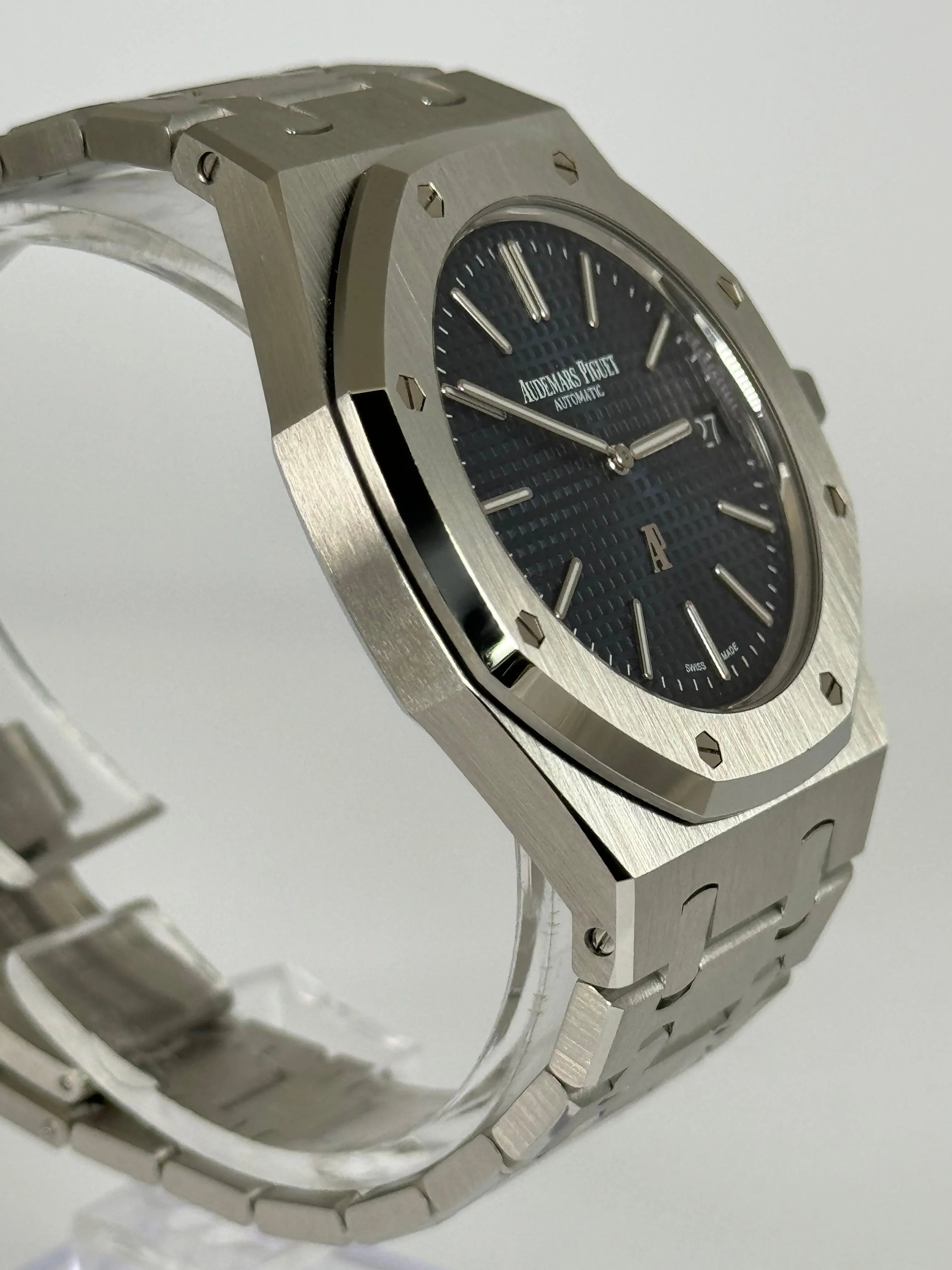 AUDEMARS PIGUET ROYAL OAK BLUE DIAL STEEL 15202ST