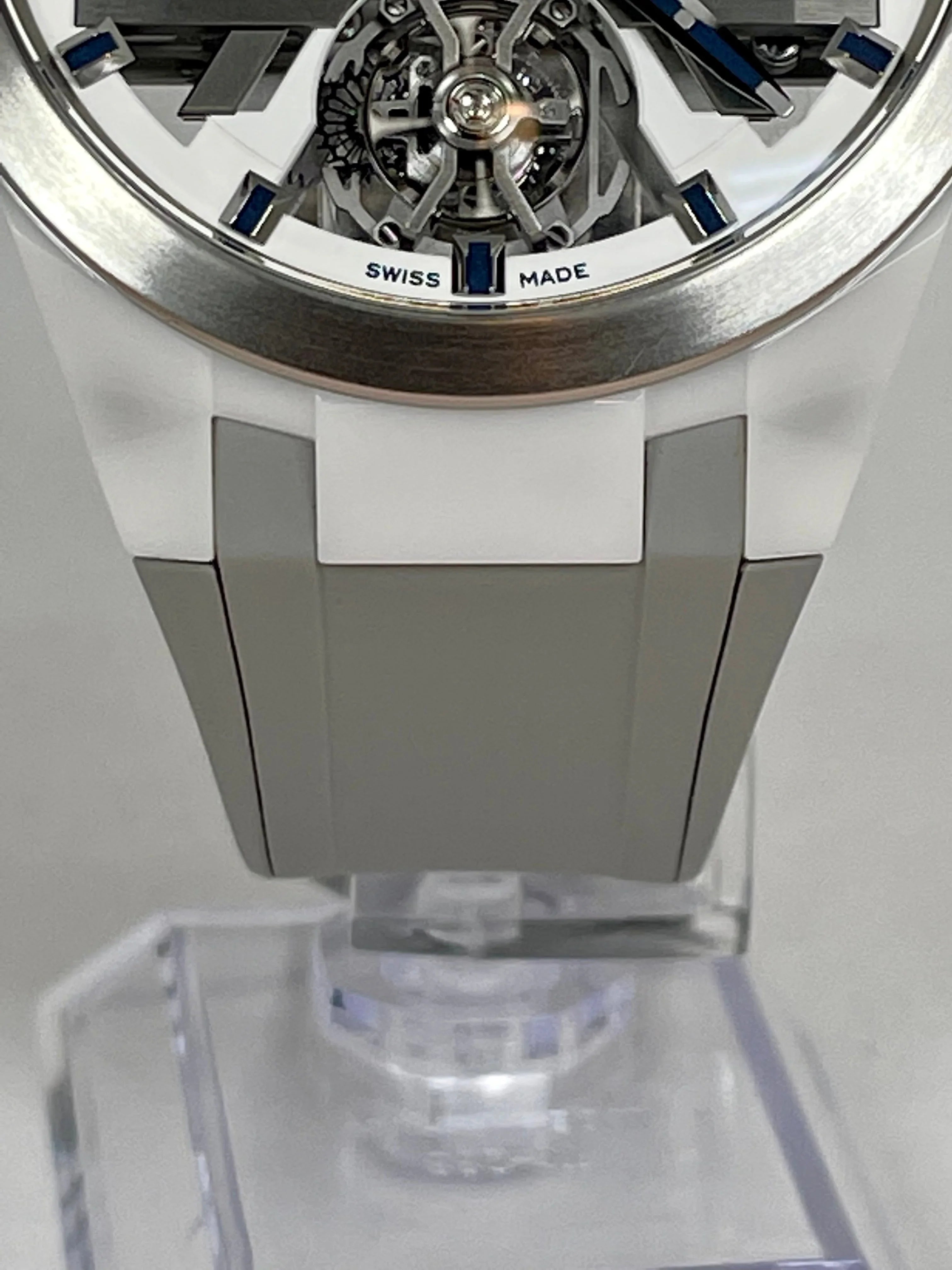 ULYSSE NARDIN Blast Tourbillon 1723-400/00