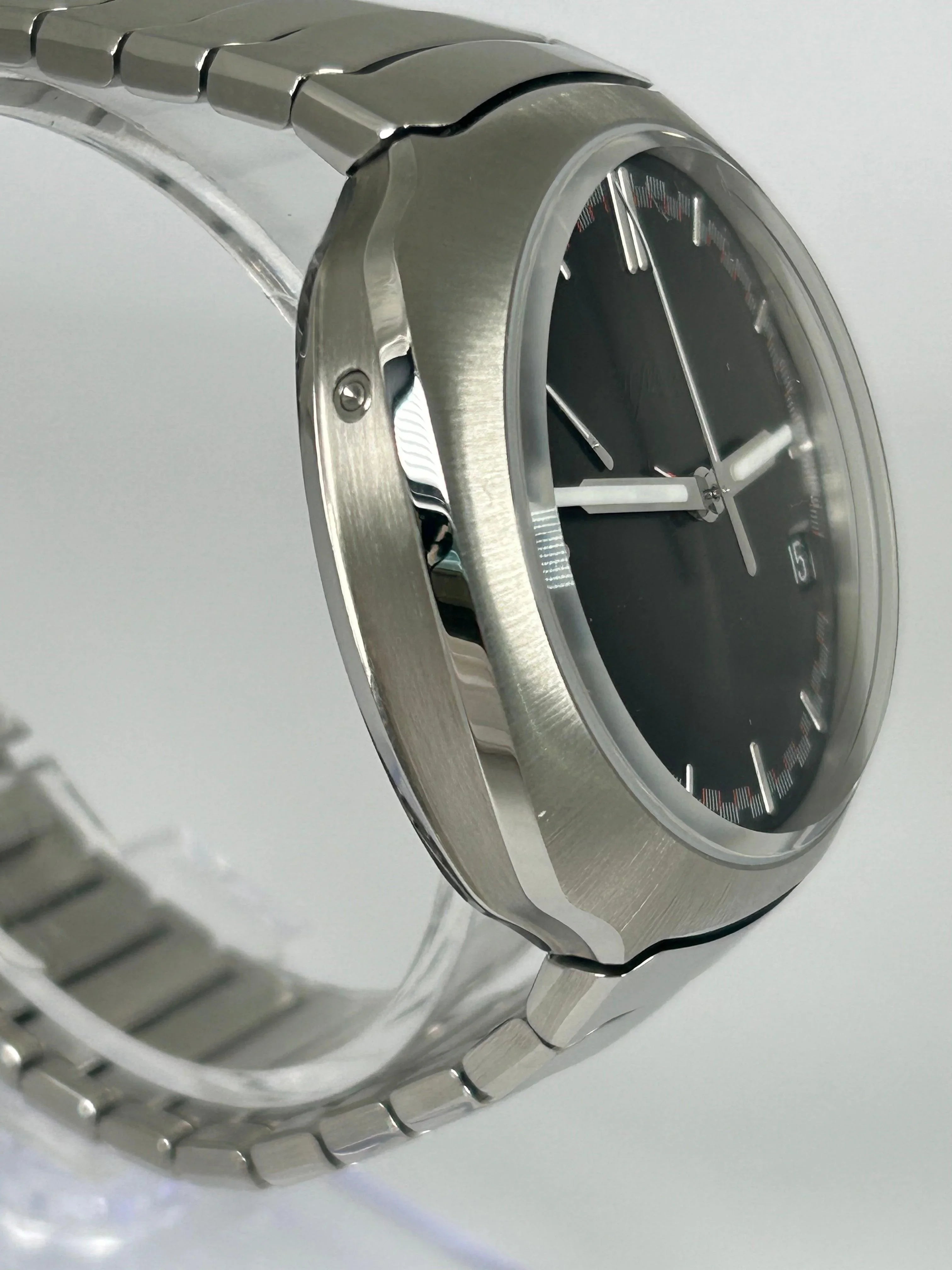 H. MOSER & CIE MOSER STREAMLINER PERPETUAL CALENDAR 6812-1200