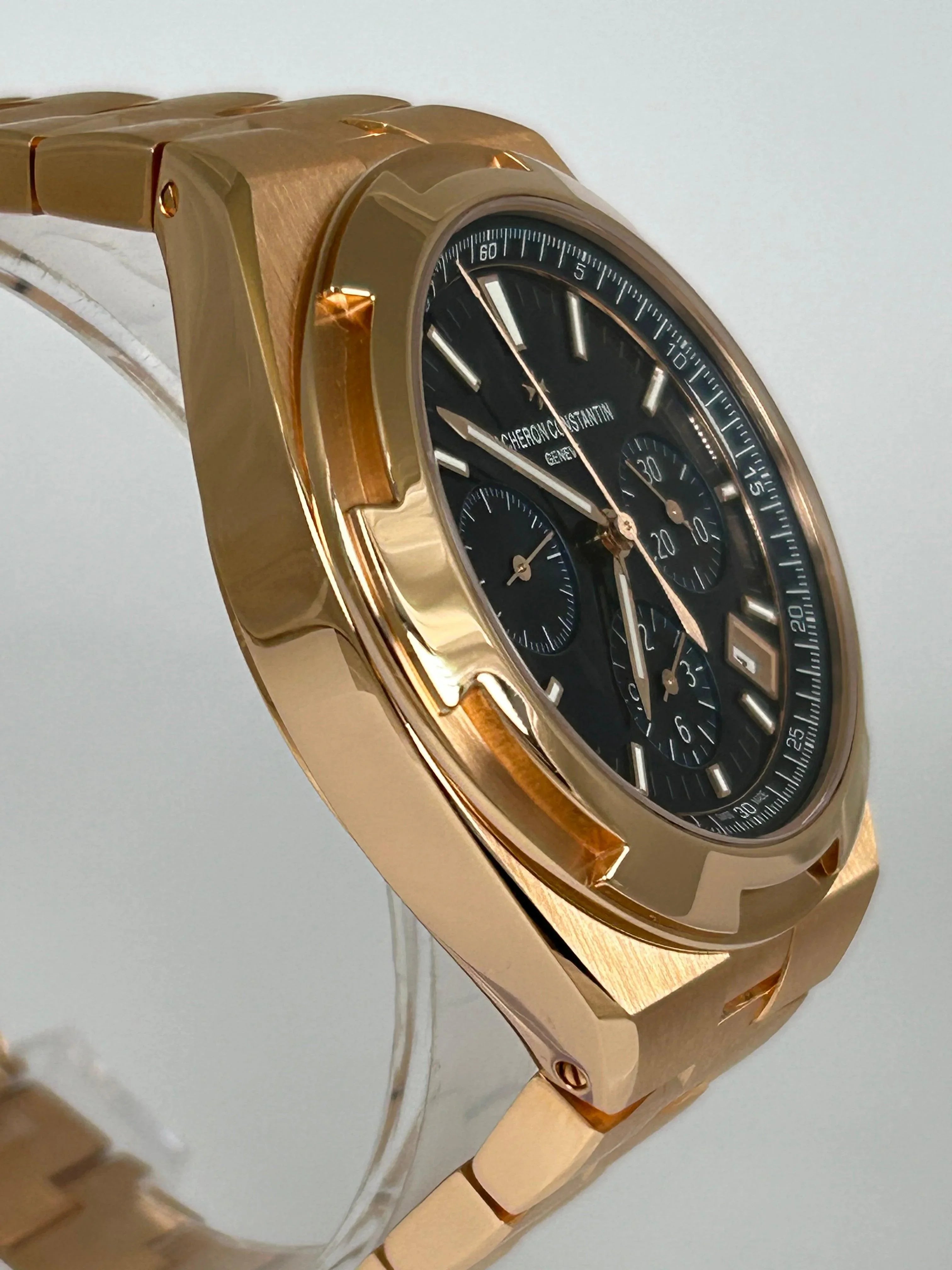 VACHERON CONSTANTIN OVERSEAS CHRONOGRAPH BLUE DIAL ROSE GOLD 5500V/110R-B952