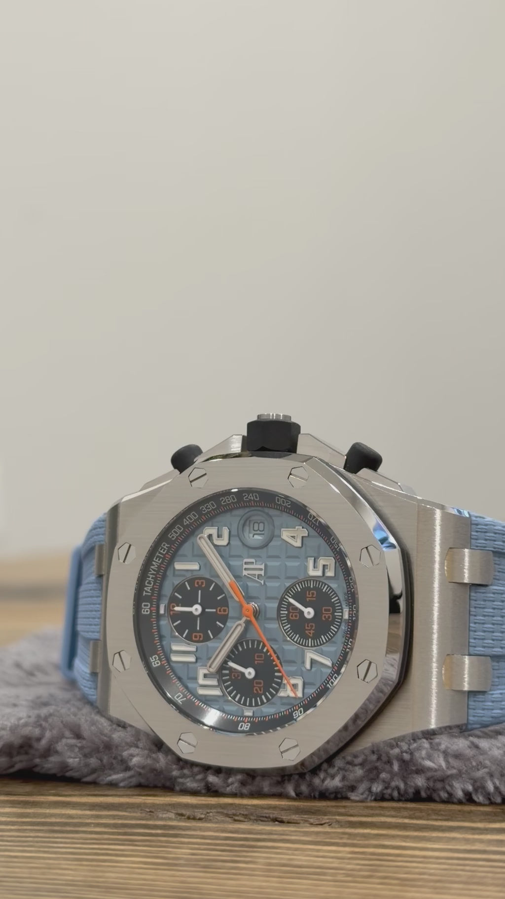 AUDEMARS PIGUET ROYAL OAK OFFSHORE TIFFANY BLUE 26238ST